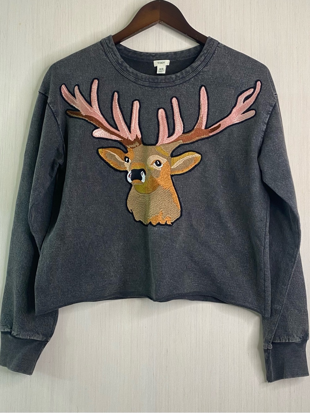 Anthropology Tiny Acid Washed Cropped Sweatshirt Embroidered Deer Charcoal XS